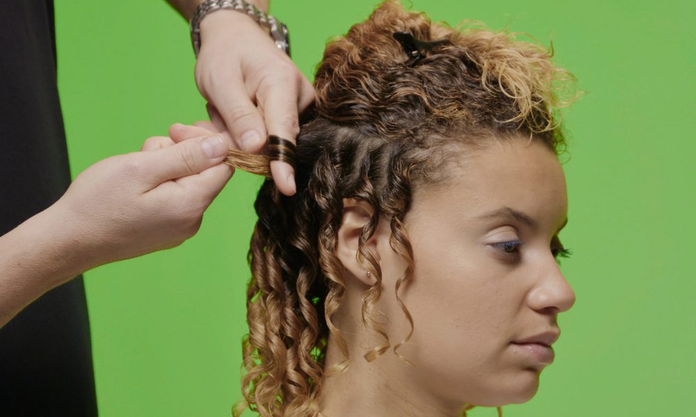 Voluminous Curls Step 3