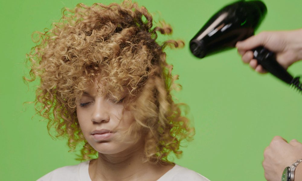 Voluminous Curls Step 4